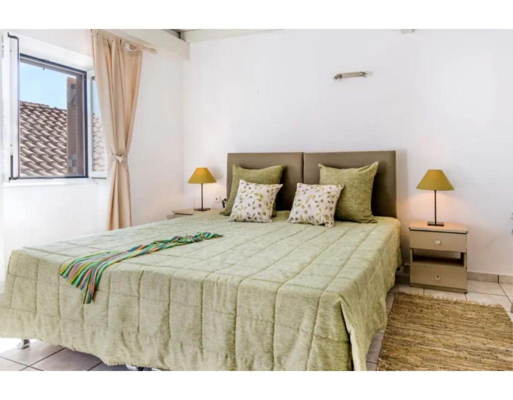 Faye'S Loft Apartment Gaios Bagian luar foto